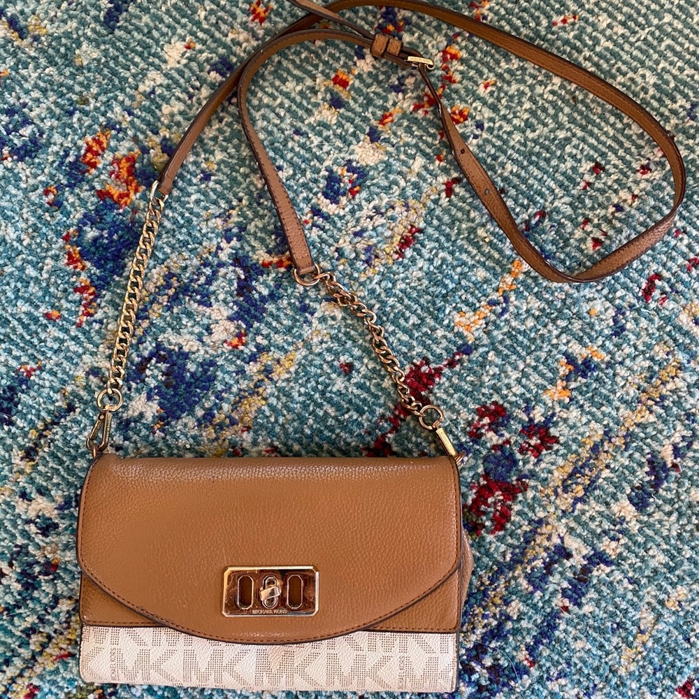 Michael Kors Crossbody Wallet Purse Leather White